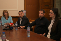 ЗАПОЧНА ОСНОВНИЯТ РЕМОНТ НА ПОКРИВА НА БИБЛИОТЕКАТА