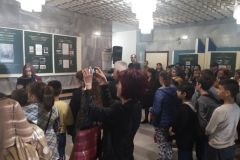 ИЗЛОЖБАТА НА НАЦИОНАЛНАТА БИБЛИОТЕКА “ПОСВЕТЕН НА ОТЕЧЕСТВОТО” БЕ ОТКРИТА ВЪВ ВРАЦА