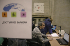 Достъпни читателски места за хора с увреждания в Националната библиотека