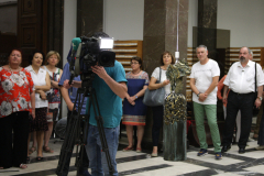 ПЪРВИ ОТКУПКИ ОТ БЛАГОТВОРИТЕЛНАТА ИЗЛОЖБА В НАЦИОНАЛНАТА БИБЛИОТЕКА