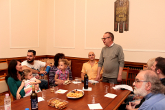 “ЗЕЛЕНИТЕ СТЪПКИ” НА ДОБРОМИР ИВАНОВ