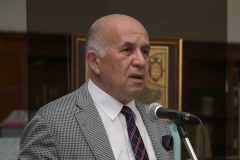 ПРОФ. ЦЕКОМИР ВОДЕНИЧАРОВ НАДНИКНА „ОТВЪД ГРАНИЦИТЕ НА ВЪЗМОЖНОТО”