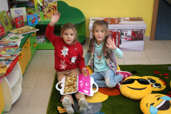 НАЦИОНАЛНАТА БИБЛИОТЕКА ПОДАРИ КНИГИ НА ДЕТСКА ГРАДИНА “ШАРЛ ПЕРО”