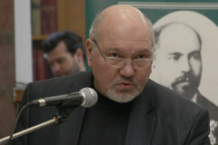 МАЯ МАНОЛОВА И МИТРОПОЛИТ НИКОЛАЙ С НАГРАДИ ЗА ЛИДЕРСТВО