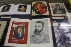 ИЗЛОЖБА НА НБКМ ПРЕДСТАВЯ НАРОДНИТЕ БУДИТЕЛИ В ИЗКУСТВОТО