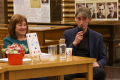 Клуб „Писмена“ представи Юлиан Жилиев с „Етюди, критики, иронии“