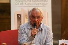 Иван  Кулеков представи новата си книга „Имаме земя, имаме вода и си правим кал“