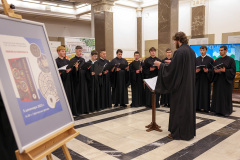 Празнично настроение със сборника „Перли в короната“, издание на Националната библиотека