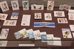 Националната библиотека „Св. св. Кирил и Методий“ поздравява своите читатели и посетители с изложба „Коледа и Нова година в образи и слово“