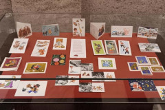 Националната библиотека „Св. св. Кирил и Методий“ поздравява своите читатели и посетители с изложба „Коледа и Нова година в образи и слово“