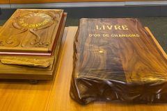 „Златната книга на песните“ може да бъде изложена в Националната библиотека преди Сорбоната