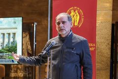 Етнокафене почете Дена на поезията с представяне на монографията „Ромската литература“ от София Захова