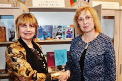 Националната библиотека откри кът на Куба с книги за историята, традициите, културата и литературата на страната