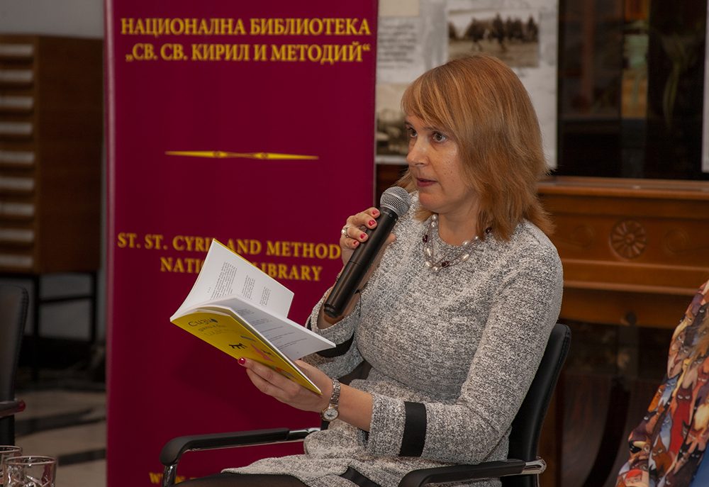 Поли Муканова