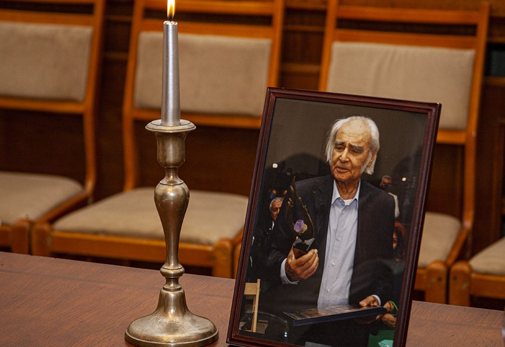 Спомен за Антон Дончев
