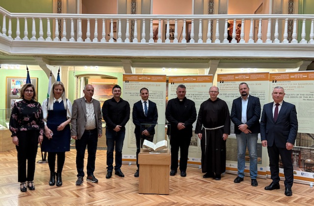 Пътуващите изложби „Католиците в България XVII – XX век“, „За древността на бащината земя и за българските дела“ и сертифицираното копие на едноименния трактат на Петър Богдан бяха представени в Пловдив
